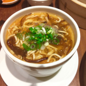 Adragonchef_DinTaiFung hot and sour soup