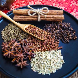 五香與十三香 The Five Spices and Thirteen Spices