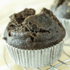 Black Sesame Fagao (Steamed Rice Cake with Black Sesame Flavor)